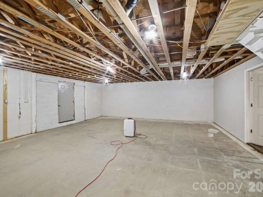 282 Honeycutt Drive, Concord, NC 28025.  MLS# CAR4419488, YatesRealty ID 47659. 