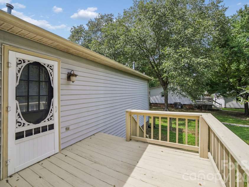 282 Honeycutt Drive, Concord, NC 28025.  MLS# CAR4419488, YatesRealty ID 47659. 