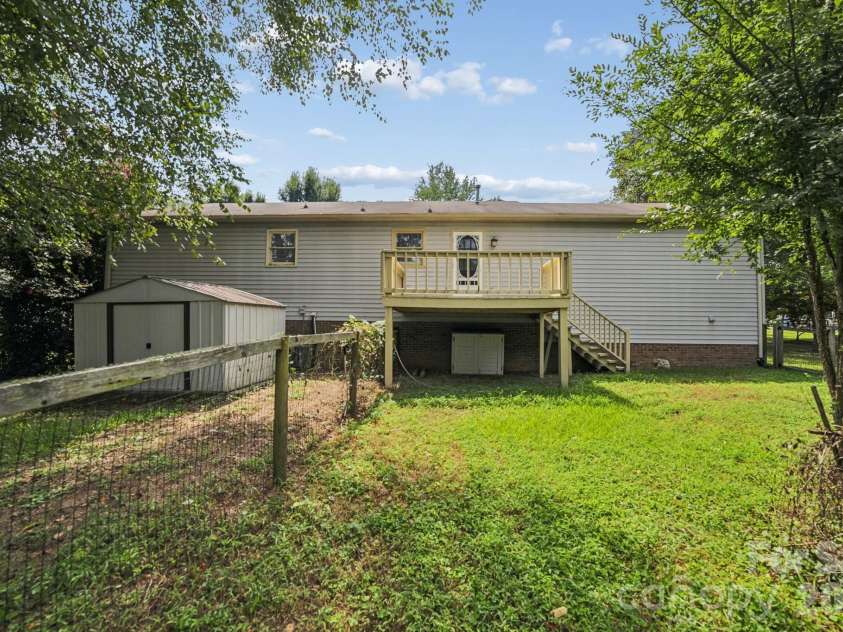 282 Honeycutt Drive, Concord, NC 28025.  MLS# CAR4419488, YatesRealty ID 47659. 