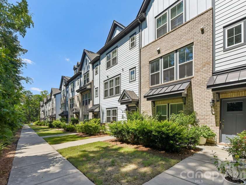13116 Simoneaux Lane, Charlotte, NC 28277.  MLS# CAR4413421, YatesRealty ID 47662. 