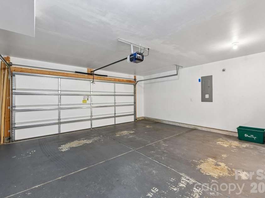 13116 Simoneaux Lane, Charlotte, NC 28277.  MLS# CAR4413421, YatesRealty ID 47662. 