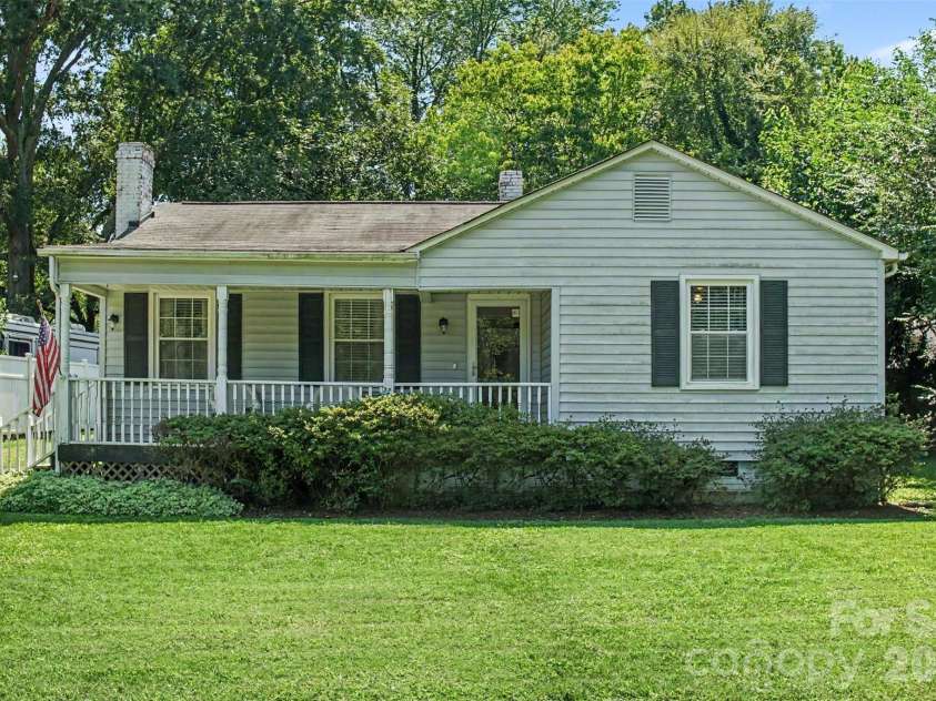 210 Beaver Street, Landis, NC 28088.  MLS# CAR4417048, YatesRealty ID 47663. 
