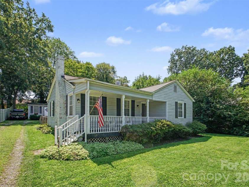 210 Beaver Street, Landis, NC 28088.  MLS# CAR4417048, YatesRealty ID 47663. 