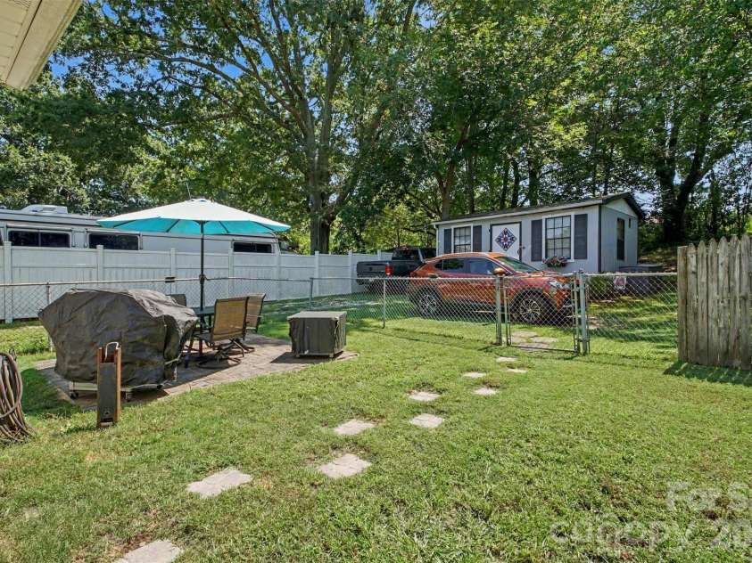 210 Beaver Street, Landis, NC 28088.  MLS# CAR4417048, YatesRealty ID 47663. 