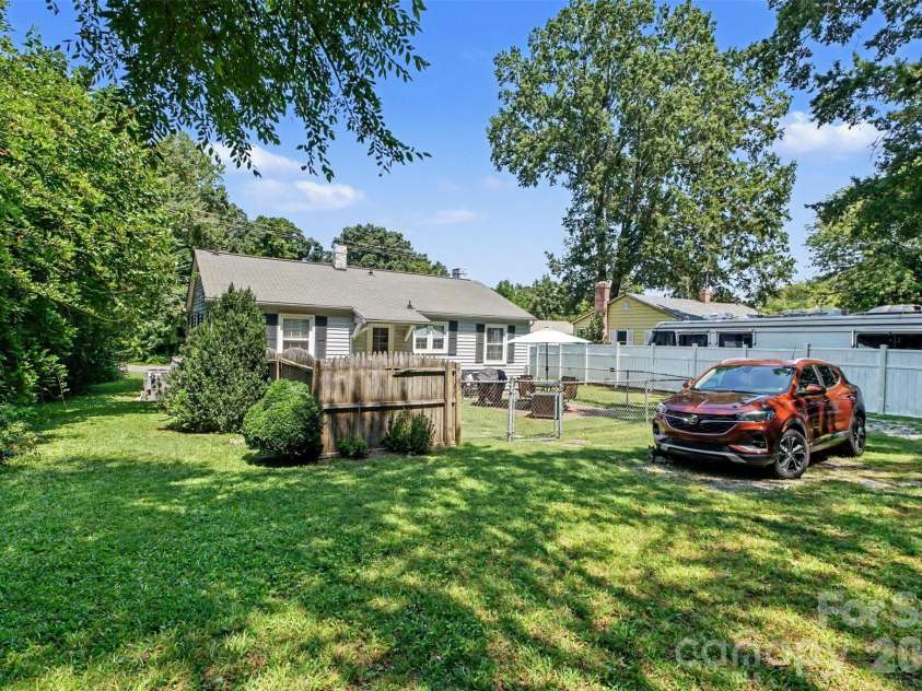 210 Beaver Street, Landis, NC 28088.  MLS# CAR4417048, YatesRealty ID 47663. 