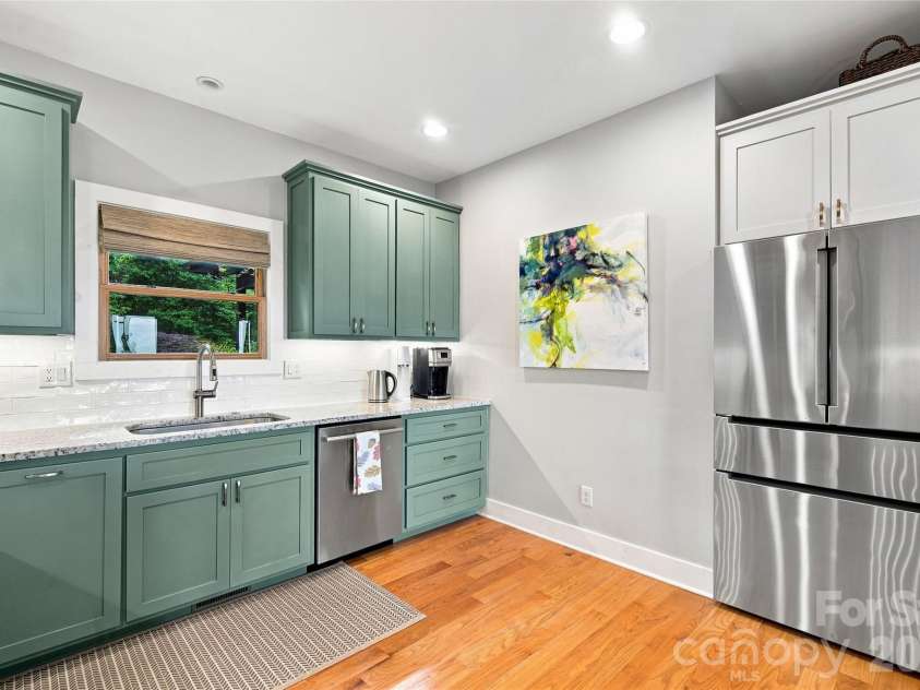 600 Tanglewood Lane, Saluda, NC 28773.  MLS# CAR4417880, YatesRealty ID 47665. 