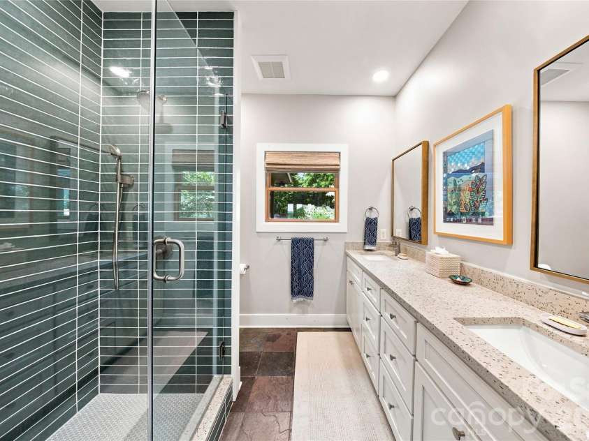 600 Tanglewood Lane, Saluda, NC 28773.  MLS# CAR4417880, YatesRealty ID 47665. 