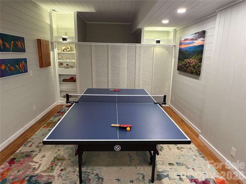 600 Tanglewood Lane, Saluda, NC 28773.  MLS# CAR4417880, YatesRealty ID 47665. 