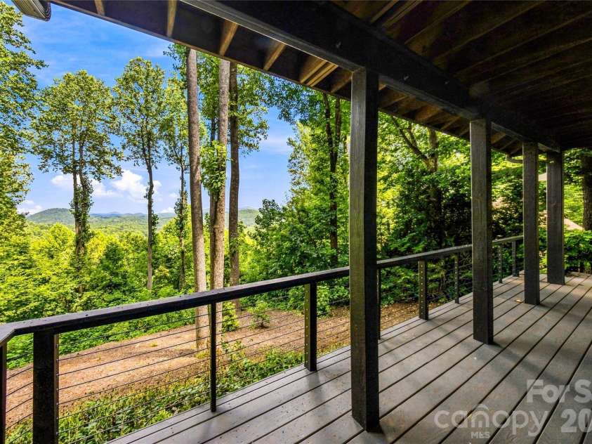600 Tanglewood Lane, Saluda, NC 28773.  MLS# CAR4417880, YatesRealty ID 47665. 