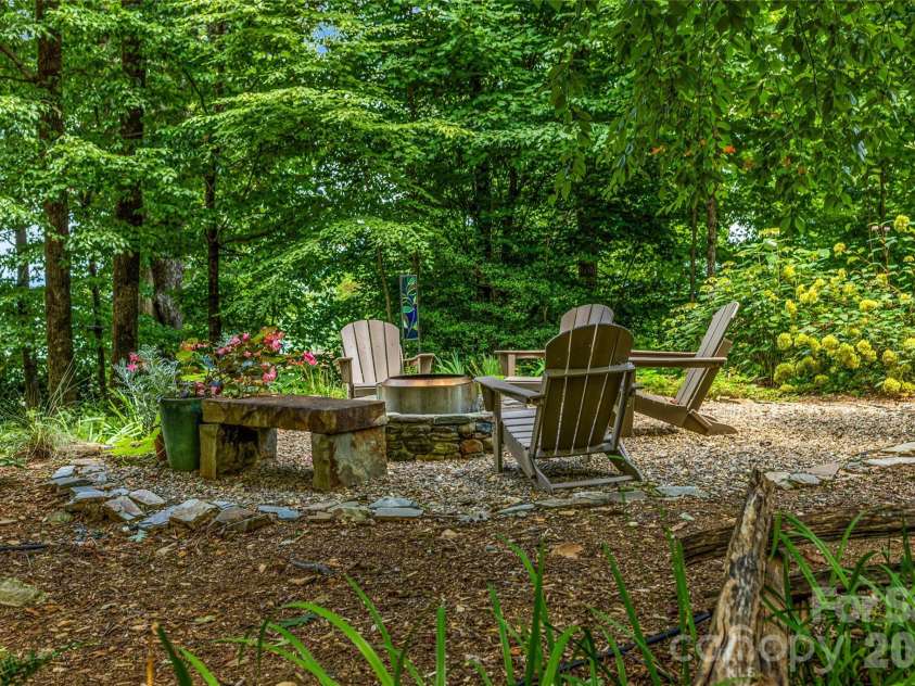 600 Tanglewood Lane, Saluda, NC 28773.  MLS# CAR4417880, YatesRealty ID 47665. 