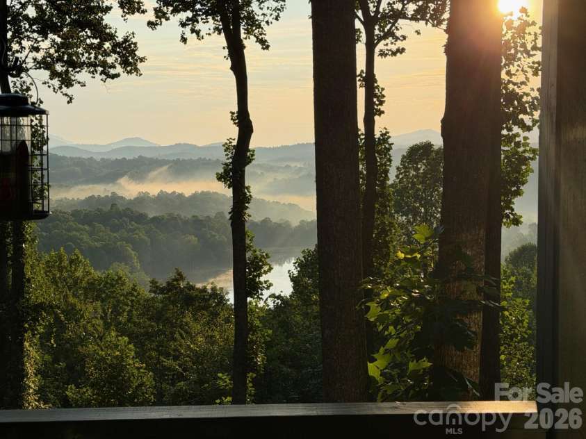 600 Tanglewood Lane, Saluda, NC 28773.  MLS# CAR4417880, YatesRealty ID 47665. 