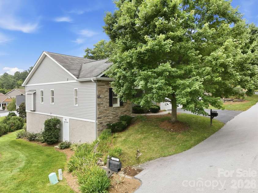 231 Shaws Creek Farm Road, Laurel Park, NC 28739.  MLS# CAR4418633, YatesRealty ID 47666. 