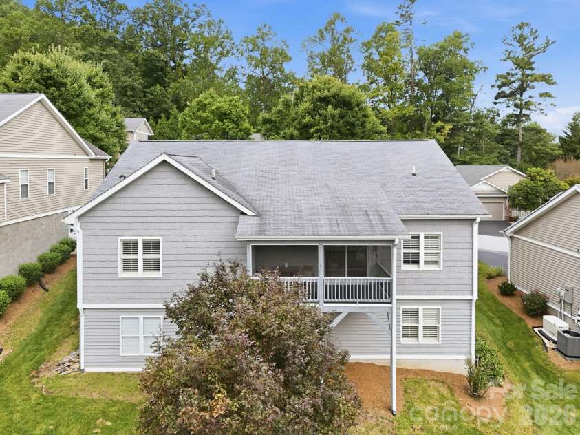 231 Shaws Creek Farm Road, Laurel Park, NC 28739.  MLS# CAR4418633, YatesRealty ID 47666. 