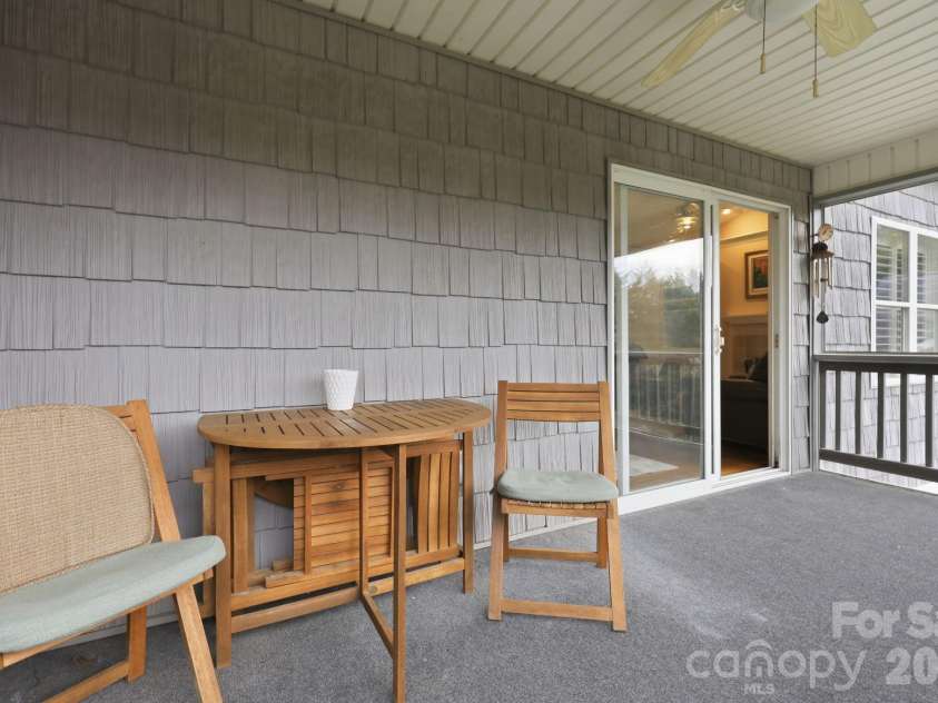 231 Shaws Creek Farm Road, Laurel Park, NC 28739.  MLS# CAR4418633, YatesRealty ID 47666. 