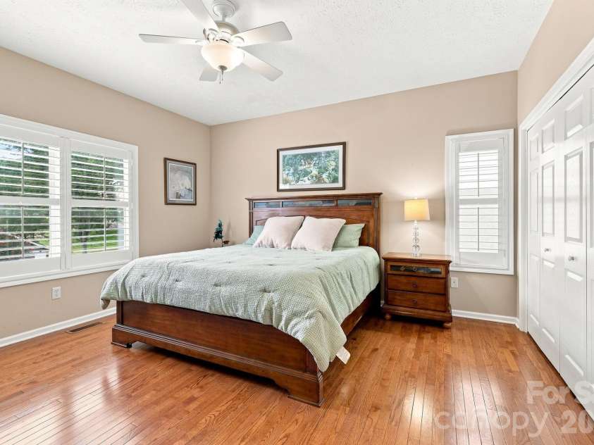 231 Shaws Creek Farm Road, Laurel Park, NC 28739.  MLS# CAR4418633, YatesRealty ID 47666. 