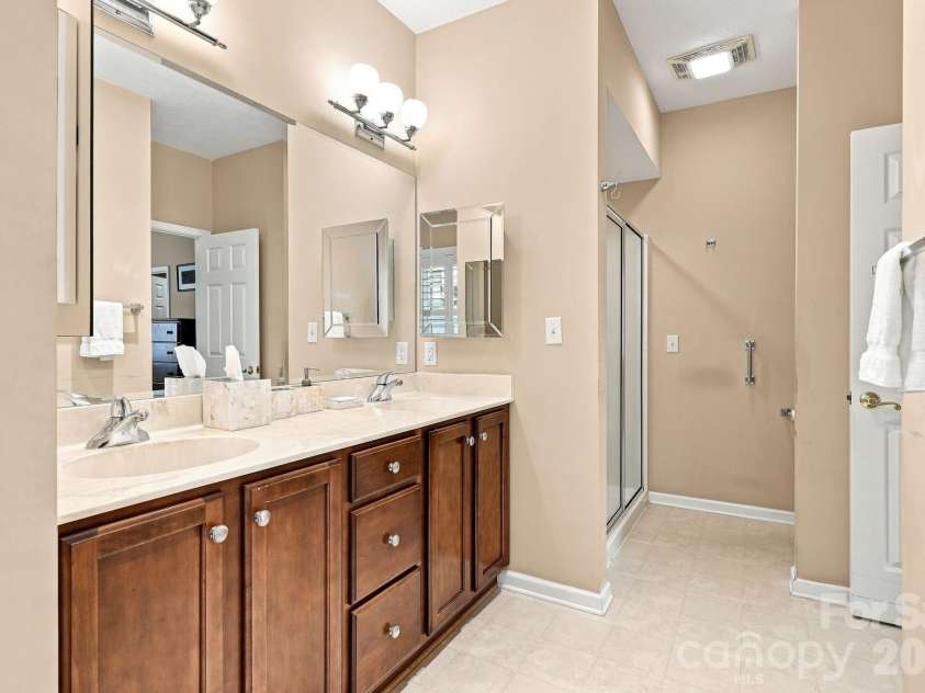 231 Shaws Creek Farm Road, Laurel Park, NC 28739.  MLS# CAR4418633, YatesRealty ID 47666. 