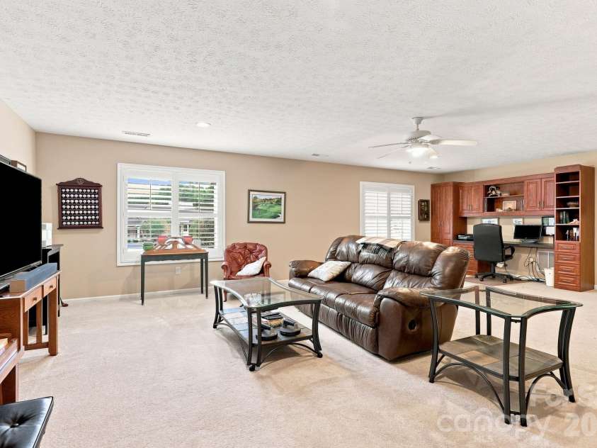 231 Shaws Creek Farm Road, Laurel Park, NC 28739.  MLS# CAR4418633, YatesRealty ID 47666. 
