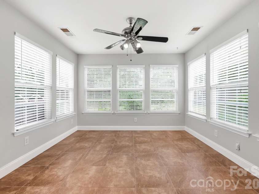 6324 Carpentaria Court, Charlotte, NC 28215.  MLS# CAR4419448, YatesRealty ID 47667. 