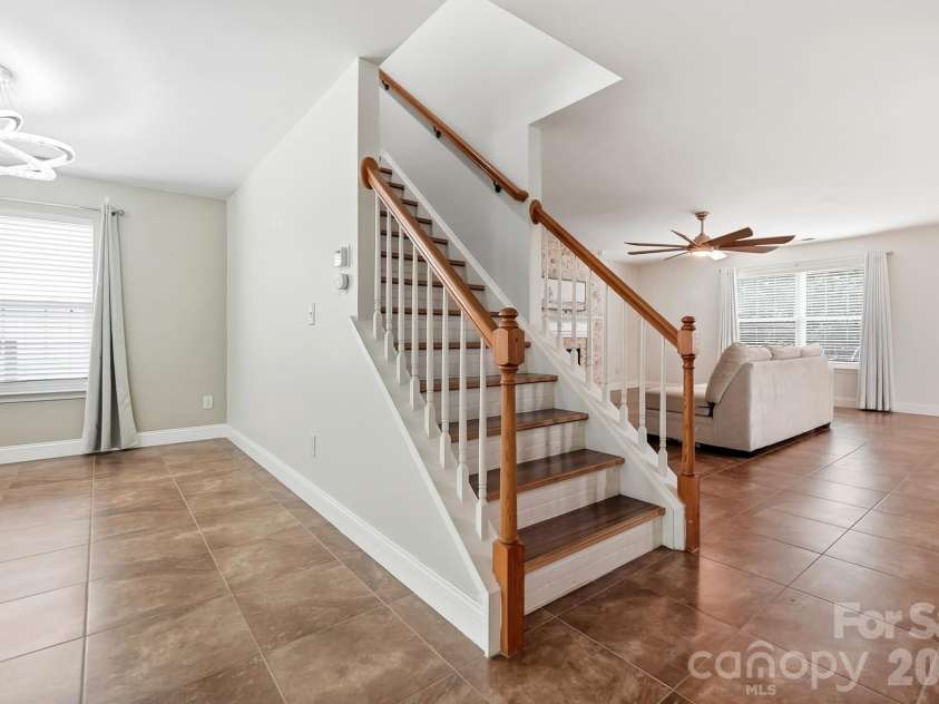 6324 Carpentaria Court, Charlotte, NC 28215.  MLS# CAR4419448, YatesRealty ID 47667. 
