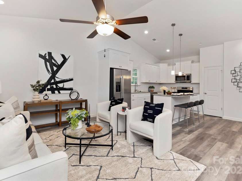 5615 Howard Street, Charlotte, NC 28269.  MLS# CAR4216605, YatesRealty ID 4767. Representation