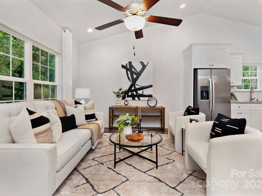 5615 Howard Street, Charlotte, NC 28269.  MLS# CAR4216605, YatesRealty ID 4767. Representation
