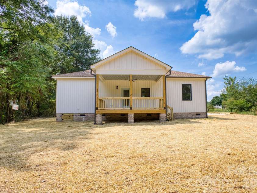 4700 Harmony Church Road, Edgemoor, SC 29712.  MLS# CAR4417082, YatesRealty ID 47670. 