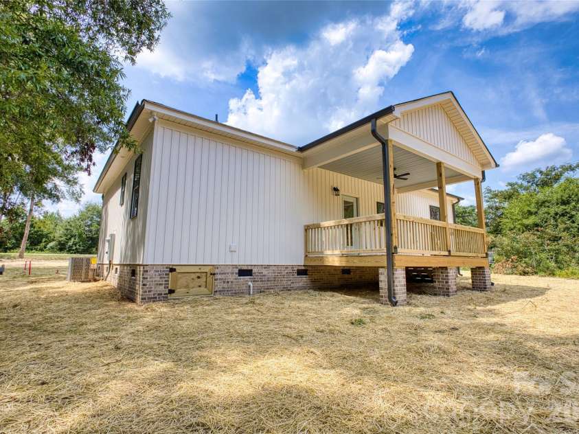 4700 Harmony Church Road, Edgemoor, SC 29712.  MLS# CAR4417082, YatesRealty ID 47670. 