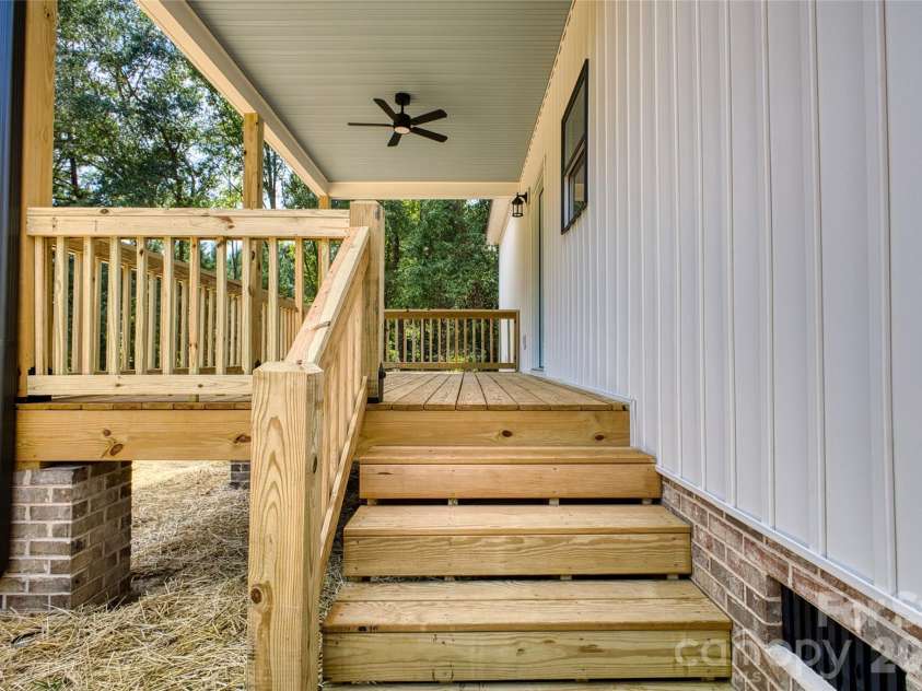 4700 Harmony Church Road, Edgemoor, SC 29712.  MLS# CAR4417082, YatesRealty ID 47670. 