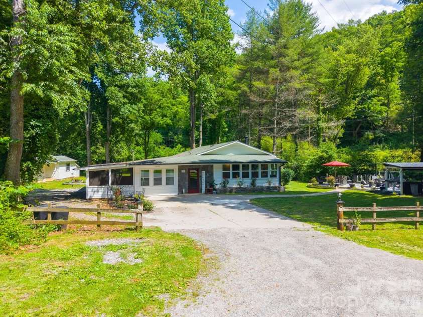 336 Greens Creek Road, Sylva, NC 28779.  MLS# CAR4397691, YatesRealty ID 47671. 