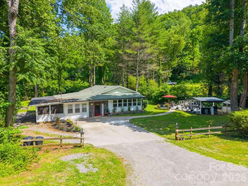 336 Greens Creek Road, Sylva, NC 28779.  MLS# CAR4397691, YatesRealty ID 47671. 