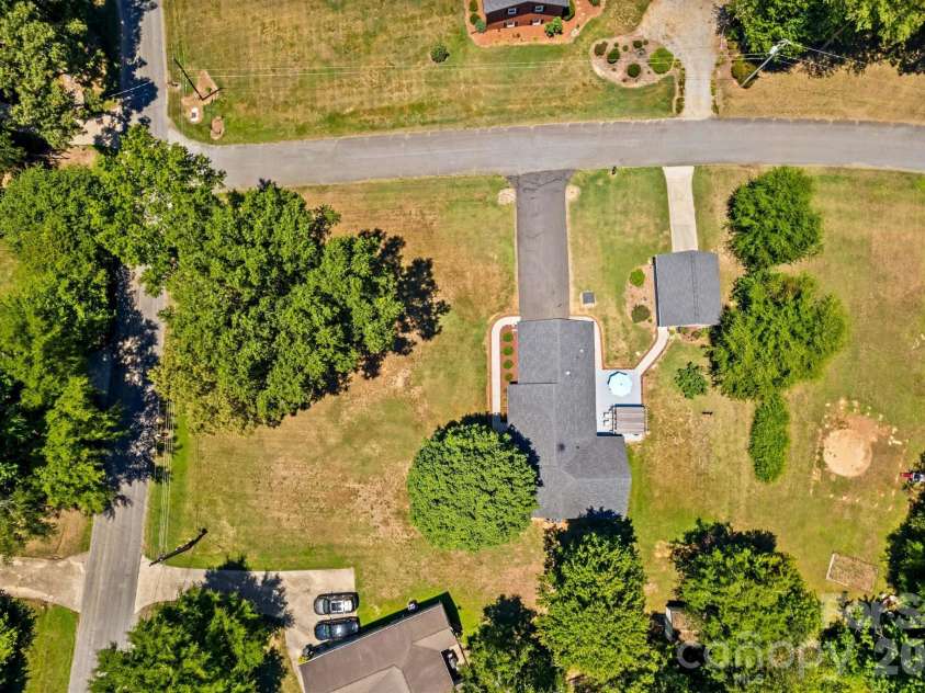 465 Bonanza Drive, Salisbury, NC 28144.  MLS# CAR4395842, YatesRealty ID 47674. 