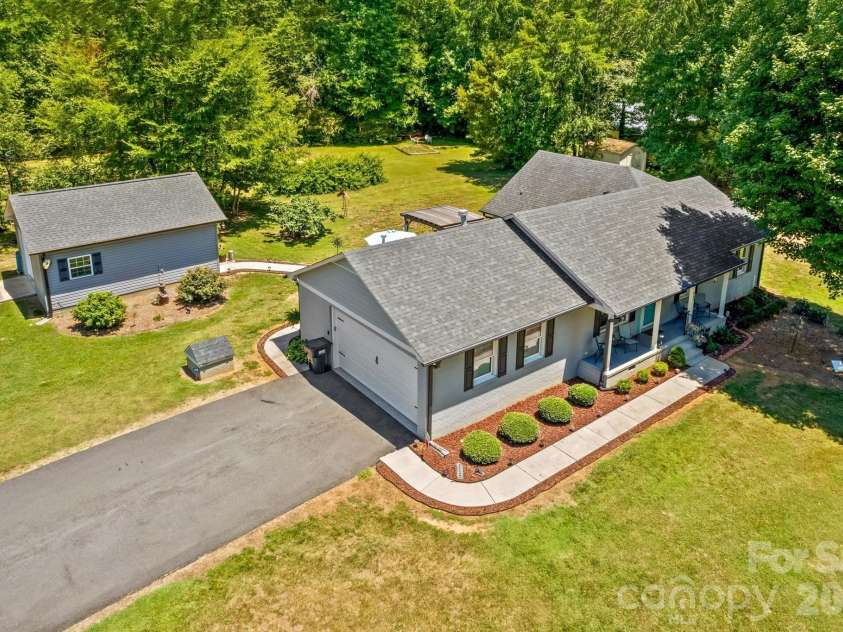 465 Bonanza Drive, Salisbury, NC 28144.  MLS# CAR4395842, YatesRealty ID 47674. 
