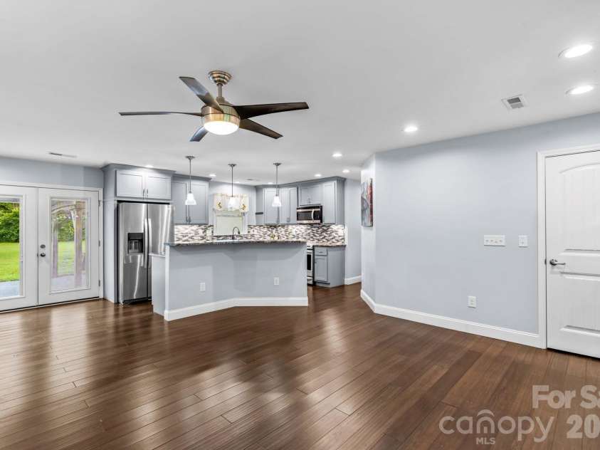 465 Bonanza Drive, Salisbury, NC 28144.  MLS# CAR4395842, YatesRealty ID 47674. 