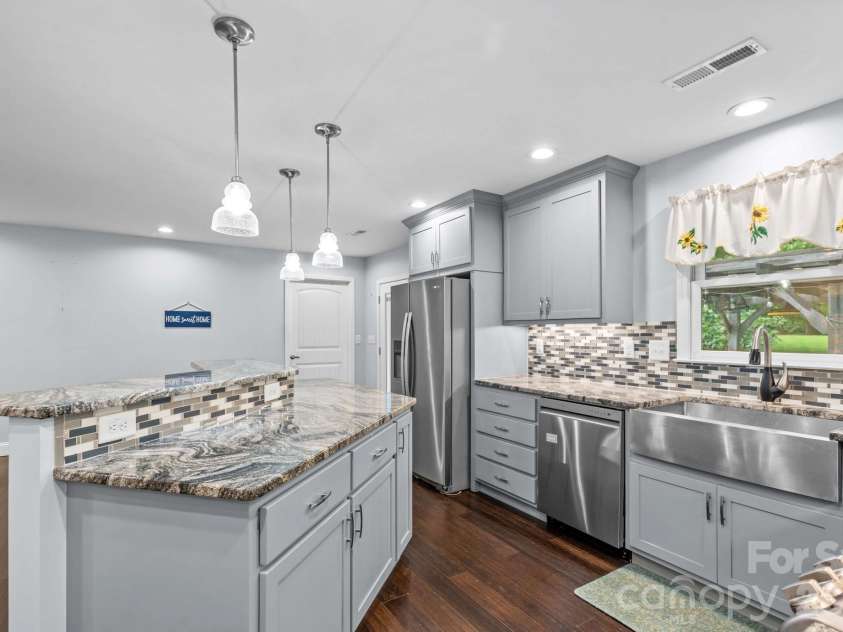 465 Bonanza Drive, Salisbury, NC 28144.  MLS# CAR4395842, YatesRealty ID 47674. 