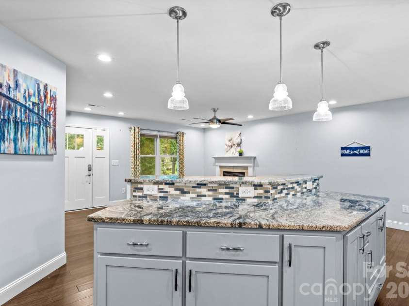 465 Bonanza Drive, Salisbury, NC 28144.  MLS# CAR4395842, YatesRealty ID 47674. 