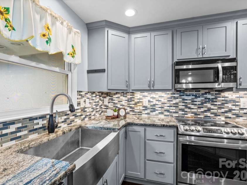 465 Bonanza Drive, Salisbury, NC 28144.  MLS# CAR4395842, YatesRealty ID 47674. 