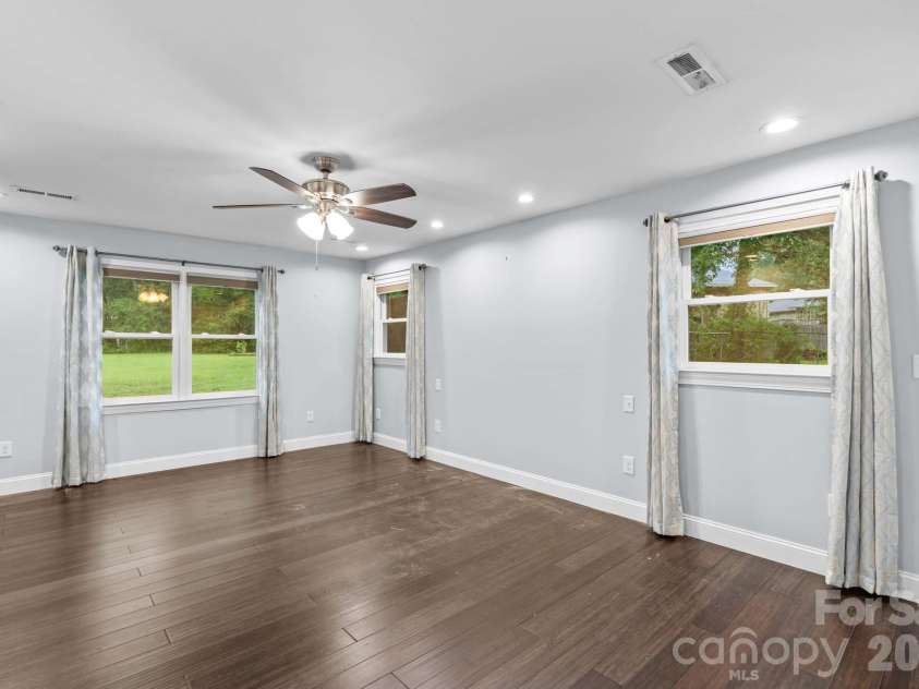 465 Bonanza Drive, Salisbury, NC 28144.  MLS# CAR4395842, YatesRealty ID 47674. 