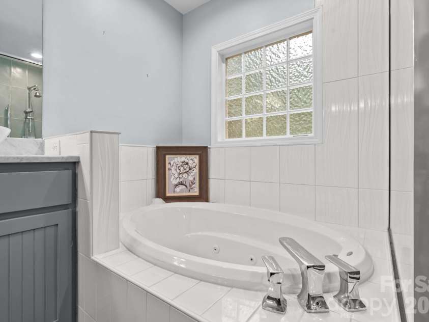 465 Bonanza Drive, Salisbury, NC 28144.  MLS# CAR4395842, YatesRealty ID 47674. 