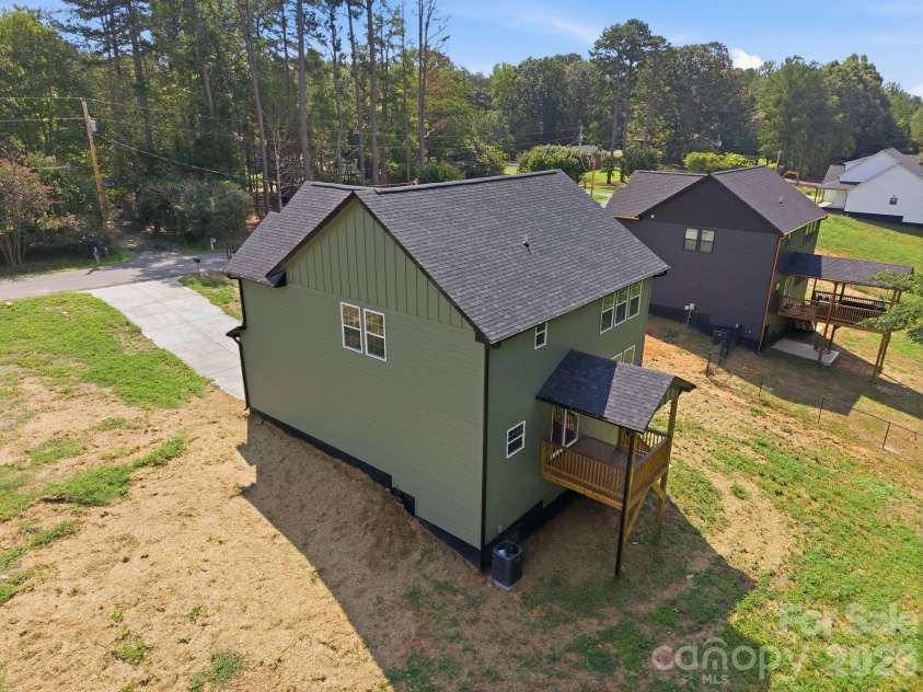 124 McCarver Road, Gastonia, NC 28056.  MLS# CAR4418629, YatesRealty ID 47676. 