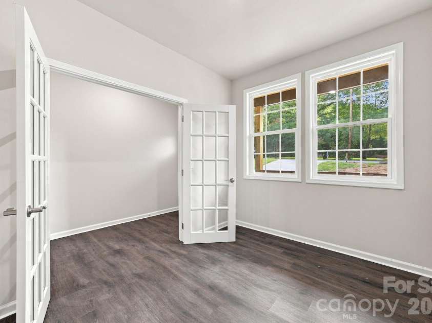124 McCarver Road, Gastonia, NC 28056.  MLS# CAR4418629, YatesRealty ID 47676. 