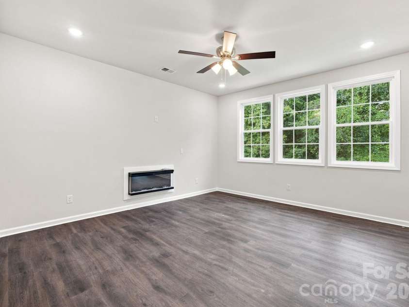 124 McCarver Road, Gastonia, NC 28056.  MLS# CAR4418629, YatesRealty ID 47676. 