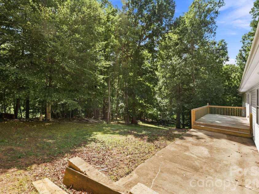 62 Chickwood Trail, Weaverville, NC 28787.  MLS# CAR4419362, YatesRealty ID 47677. 