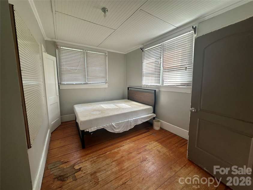 609 Front Street, Chesnee, SC 29323.  MLS# CAR4419514, YatesRealty ID 47678. 