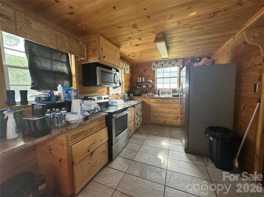 609 Front Street, Chesnee, SC 29323.  MLS# CAR4419514, YatesRealty ID 47678. 