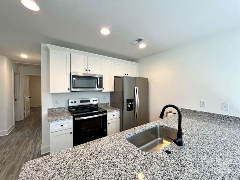 324 Ashford Street, Chester, SC 29706.  MLS# CAR4231599, YatesRealty ID 4768. 