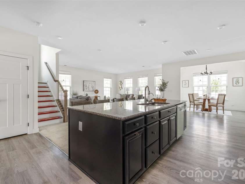 13411 Quicksilver Lane, Huntersville, NC 28078.  MLS# CAR4416049, YatesRealty ID 47680. Kitchen