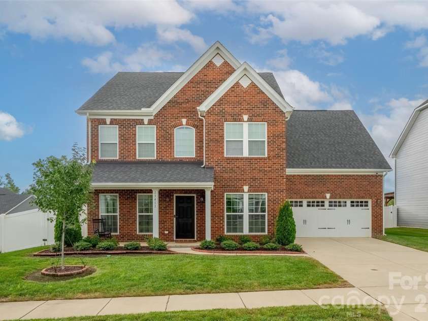 13411 Quicksilver Lane, Huntersville, NC 28078.  MLS# CAR4429938, YatesRealty ID 47680. 