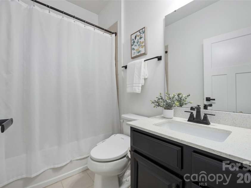 13411 Quicksilver Lane, Huntersville, NC 28078.  MLS# CAR4429938, YatesRealty ID 47680. Guest Bath