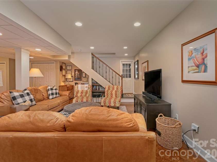 266 Cedarbrook Lane, Nebo, NC 28761.  MLS# CAR4417563, YatesRealty ID 47686. 