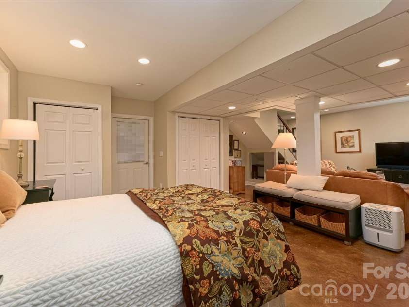 266 Cedarbrook Lane, Nebo, NC 28761.  MLS# CAR4417563, YatesRealty ID 47686. 